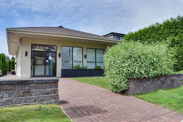 Restoring teeth and transforming lives, one smile at a time