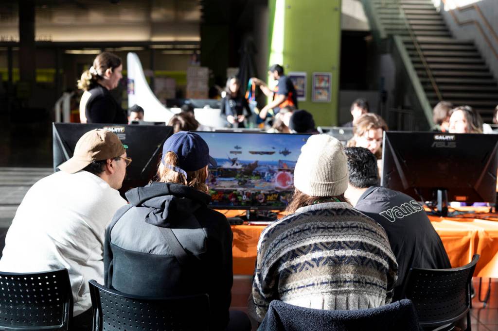 Pataka E-sport festival lights up Surrey City Hall with South Asian culture and competition